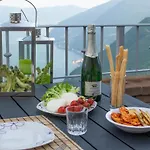 Mit Panaoramaterrasse Und Pool By Interhome